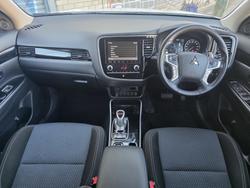 2019 Mitsubishi Outlander PHEV ES ADAS