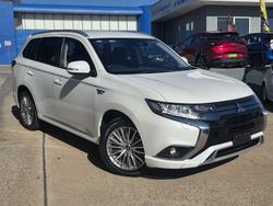 2019 Mitsubishi Outlander PHEV ES ADAS