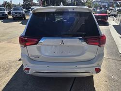 2019 Mitsubishi Outlander PHEV ES ADAS