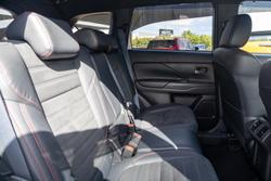 2020 Mitsubishi Outlander Black Edition