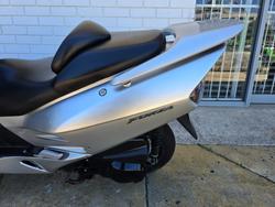 2004 HONDA NSS250 FORZA silver