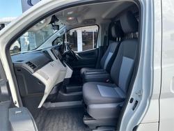 2022 TOYOTA HIACE LWB GDH300R WHITE