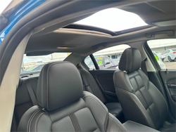 2014 HOLDEN COMMODORE SS-V VF Blue