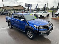 2017 TOYOTA HILUX SR5 (4x4) GUN126R BLUE
