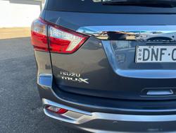 2017 Isuzu MU-X LS-U