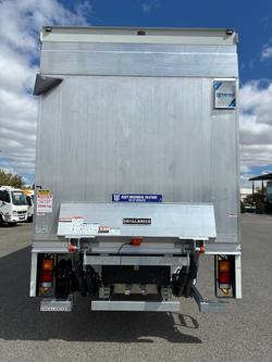 2024 Fuso Fighter 2427 White