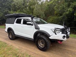 2022 Isuzu D-MAX LS-M