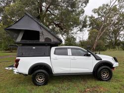 2022 Isuzu D-MAX LS-M