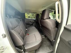 2022 Isuzu D-MAX LS-M