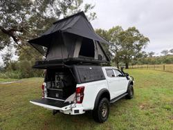 2022 Isuzu D-MAX LS-M