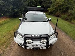 2022 Isuzu D-MAX LS-M