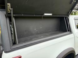 2022 Isuzu D-MAX LS-M