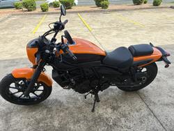 2024 Kawasaki ELIMINATOR Orange