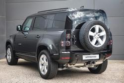 2025 Land Rover Defender 110 D350 X-Dynamic SE