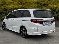 2015 Honda Odyssey VTi-L 5th Gen MY15 White Orchid
