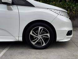 2015 Honda Odyssey VTi-L 5th Gen MY15 White Orchid