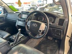 2012 Toyota Landcruiser Altitude VDJ200R Crystal Pearl