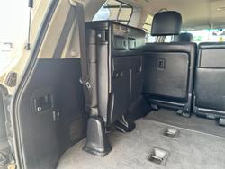 2012 Toyota Landcruiser Altitude VDJ200R Crystal Pearl