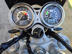 2024 Triumph BONNEVILLE SPEED TWIN 1200 Red