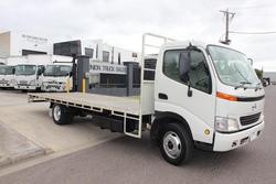 2001 Hino Dutro 3 WHITE
