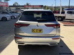 2021 Mitsubishi Outlander LS