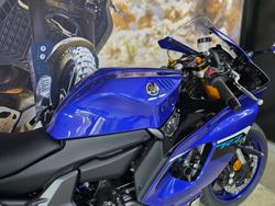 2025 Yamaha YZF-R7LA BLUE
