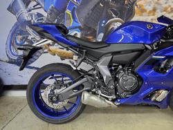 2025 Yamaha YZF-R7LA BLUE
