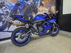 2025 Yamaha YZF-R7LA BLUE