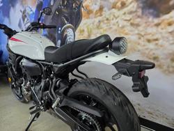 2025 Yamaha XSR700 WHITE