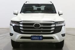 2024 Toyota Landcruiser VX