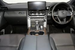 2024 Toyota Landcruiser VX