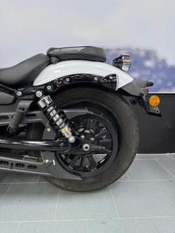 2013 Yamaha Bolt (XVS950CU) Bolt White