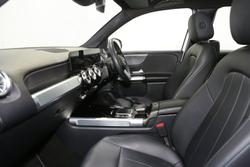 2022 Mercedes-Benz GLB-Class GLB200