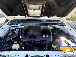 2009 Toyota Hilux SR KUN26R MY09 4X4 Glacier White
