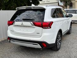 2021 Mitsubishi Outlander LS