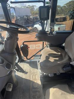 2019 JCB 8330 Fastrac Tractor