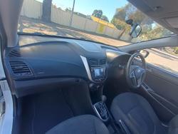 2015 Hyundai Accent Active