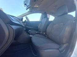 2015 Hyundai Accent Active