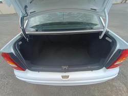 2005 Holden Astra Classic TS MY05 Casablanca White