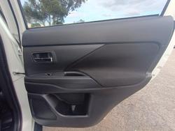 2015 Mitsubishi Outlander LS