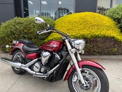 2016 Yamaha XVS1300A V-STAR Red