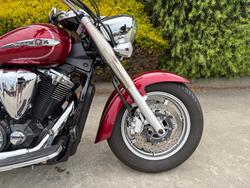 2016 Yamaha XVS1300A V-STAR Red