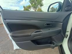 2022 Mitsubishi ASX ES XD MY22 White