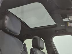 2025 Land Rover Discovery D350 Dynamic SE