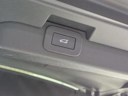 2025 Land Rover Discovery D350 Dynamic SE