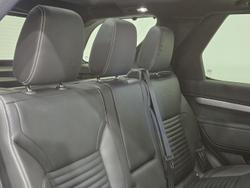 2025 Land Rover Discovery D350 Dynamic SE