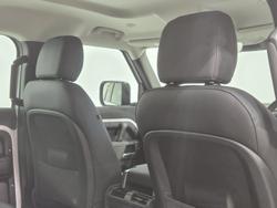 2022 Land Rover Defender 110 P400 S