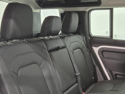 2022 Land Rover Defender 110 P400 S