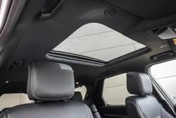 2026 Land Rover Discovery D350 Dynamic SE