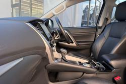 2022 Mitsubishi Pajero Sport GSR